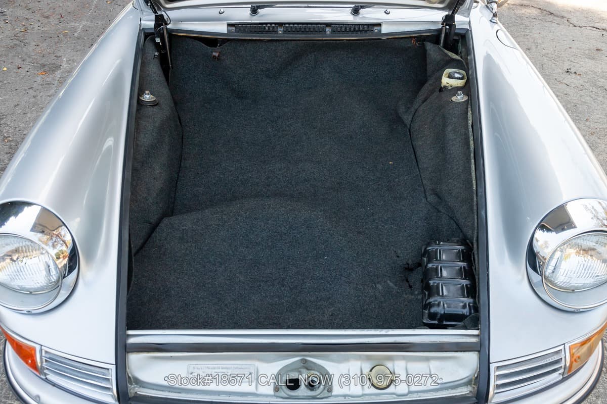 1968 Porsche 912 Soft Window Targa 5-Speed thumbnail 15