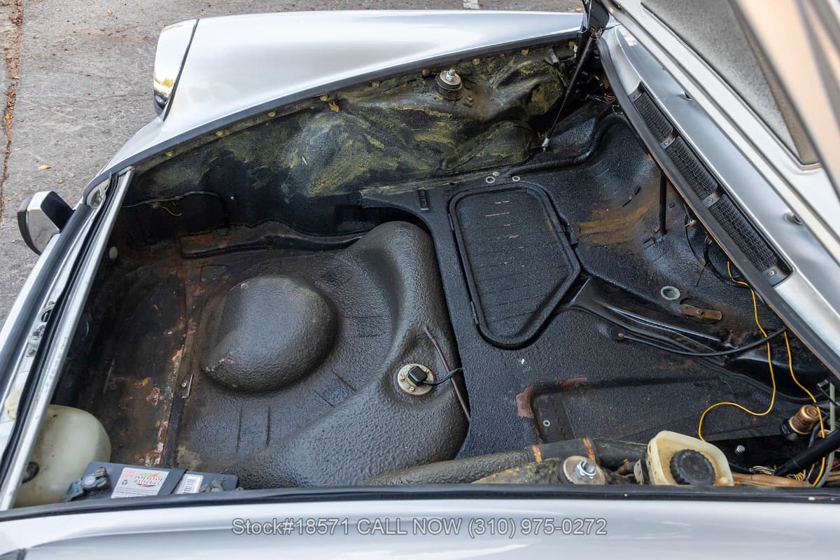 1968 Porsche 912 Soft Window Targa 5-Speed thumbnail 16