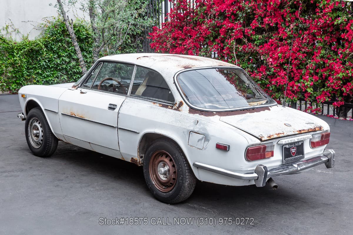 1974 Alfa Romeo GTV 2000 thumbnail 6