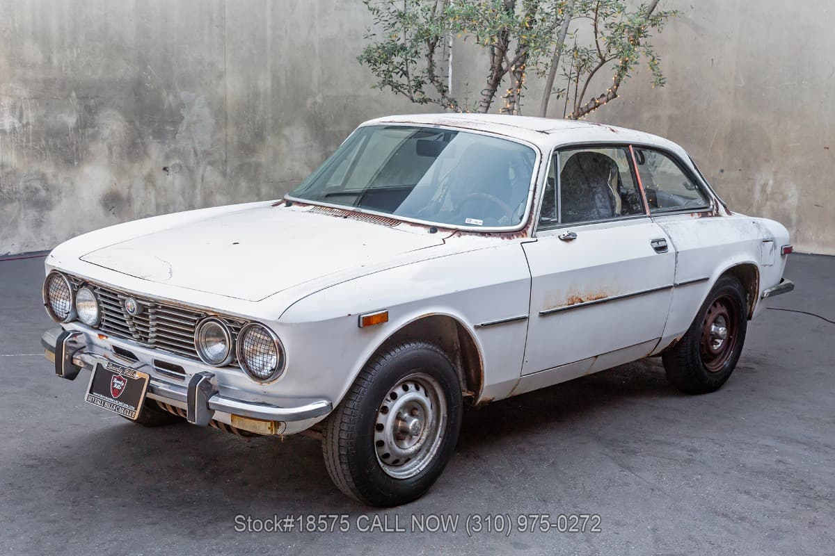 1974 Alfa Romeo GTV 2000 thumbnail 7
