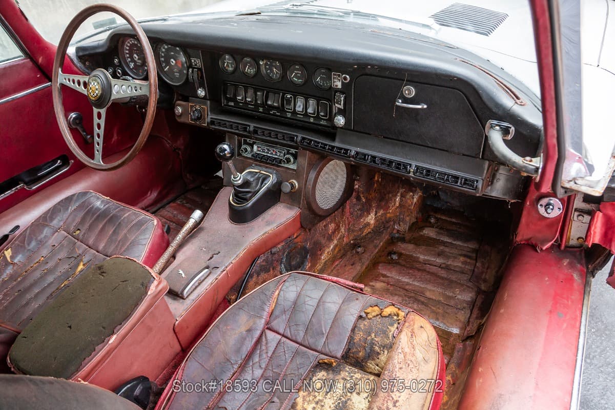 1969 Jaguar XKE Series II 2+2 thumbnail 17