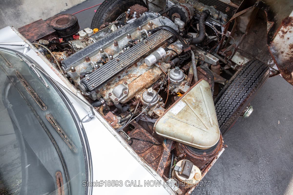 1969 Jaguar XKE Series II 2+2 thumbnail 24