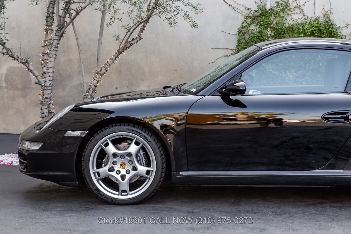 2005 Porsche 997 Carrera Coupe 6-Speed thumbnail 5