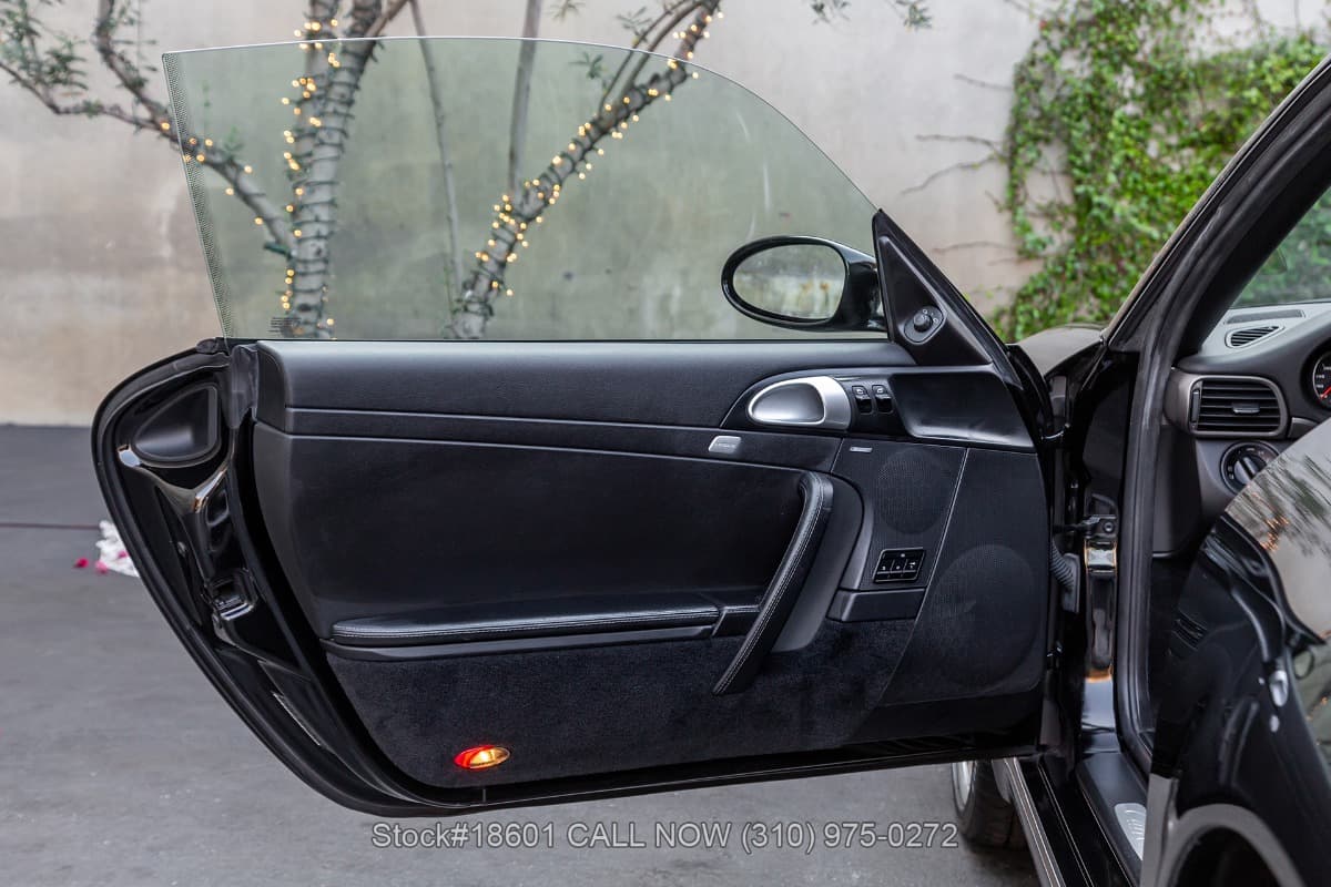 2005 Porsche 997 Carrera Coupe 6-Speed thumbnail 6