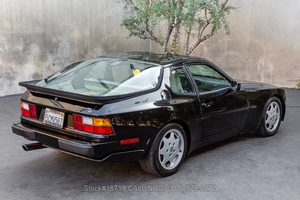 1990 Porsche 944 S2 Coupe 5-Speed thumbnail 4
