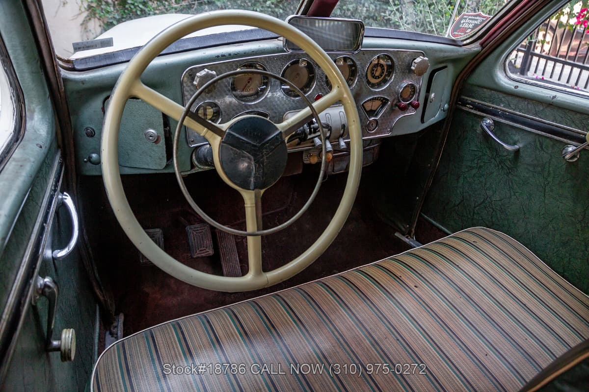 1937 Cord 812 Beverly Sedan thumbnail 12