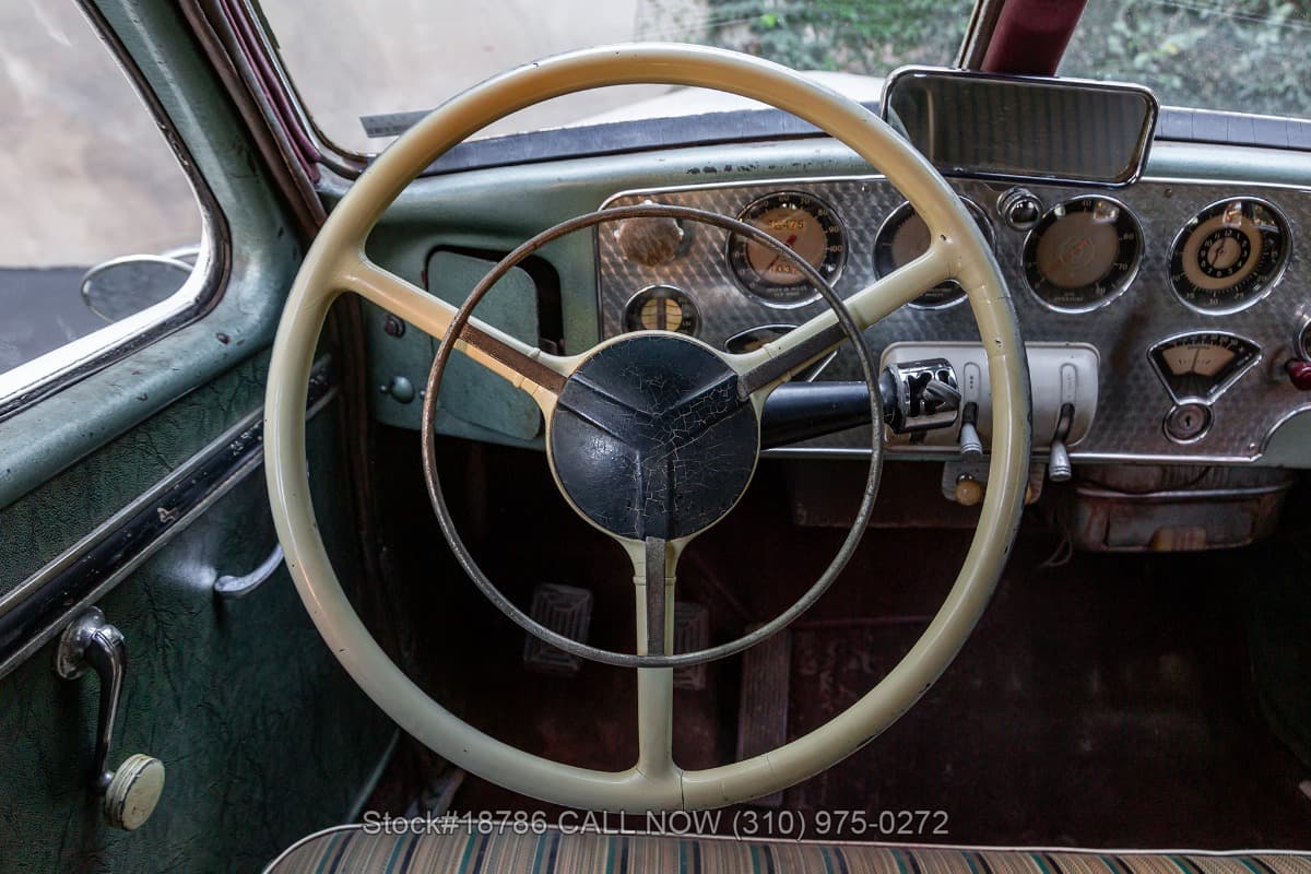 1937 Cord 812 Beverly Sedan thumbnail 13