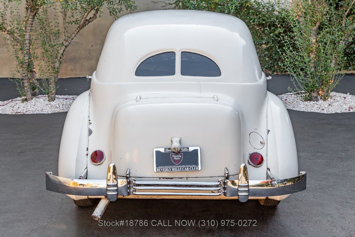 1937 Cord 812 Beverly Sedan thumbnail 5