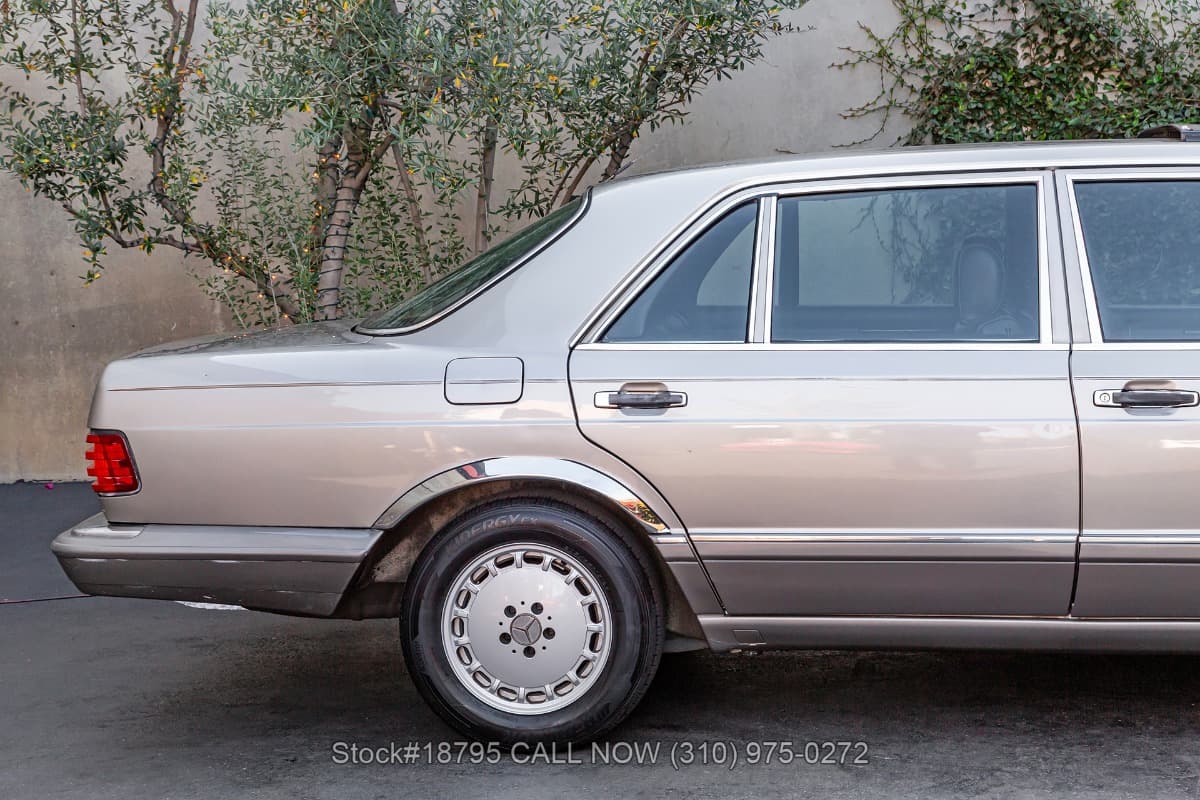 1987 Mercedes 420SEL thumbnail 8