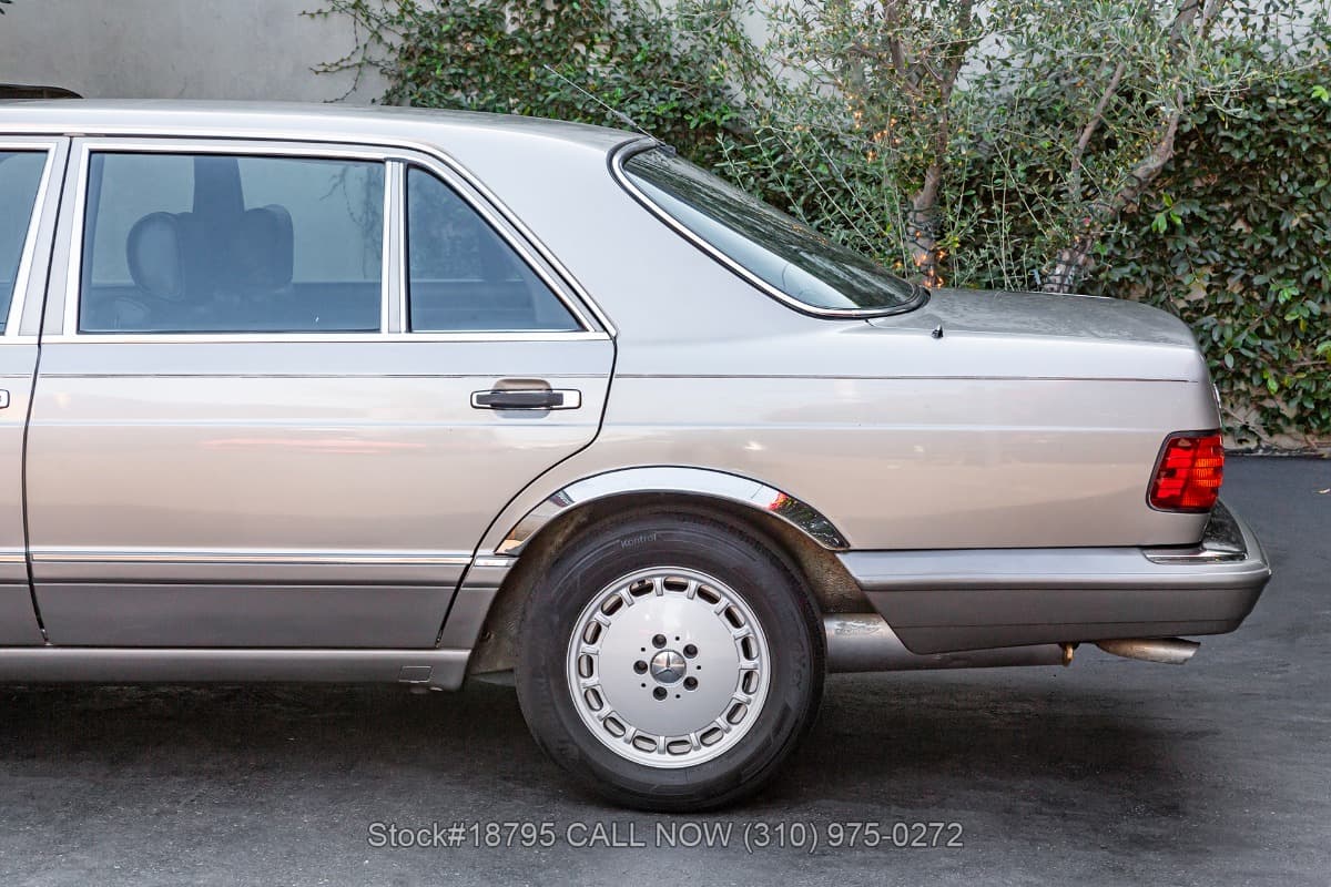 1987 Mercedes 420SEL thumbnail 9