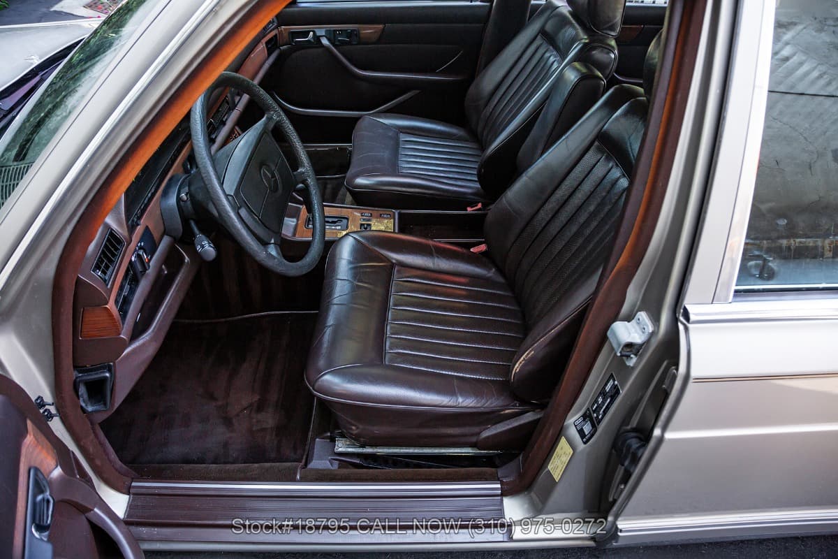 1987 Mercedes 420SEL thumbnail 11