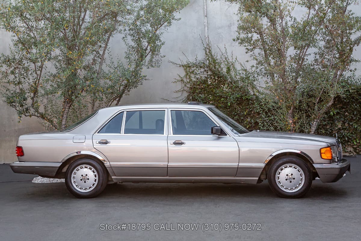 1987 Mercedes 420SEL thumbnail 3