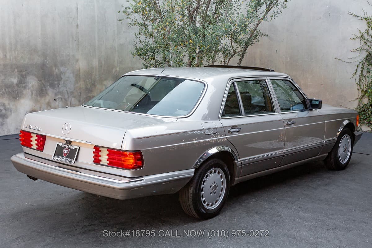 1987 Mercedes 420SEL thumbnail 4