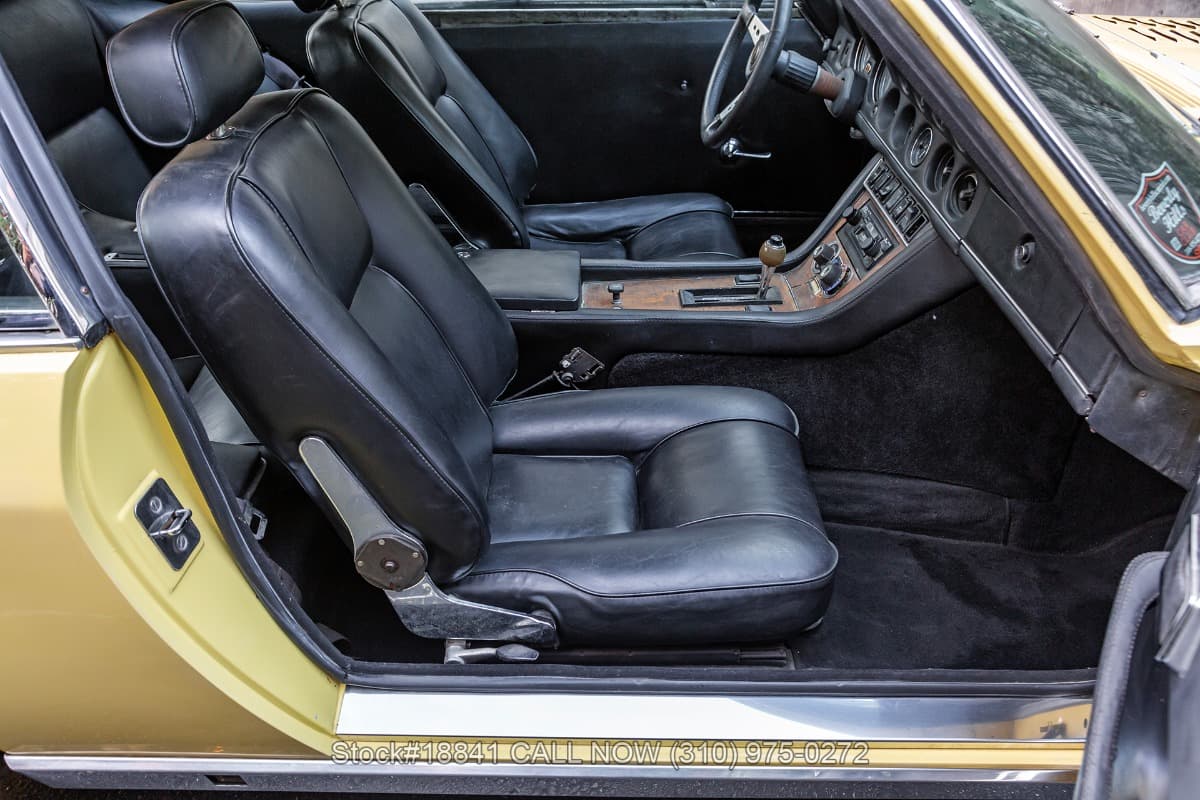 1975 Jensen Interceptor Mk III thumbnail 16