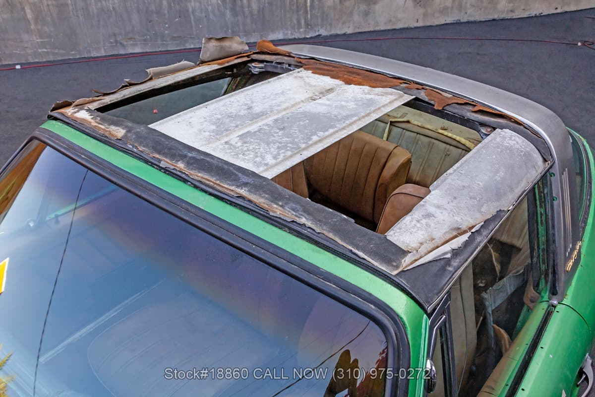 1975 Porsche 911S Targa thumbnail 10