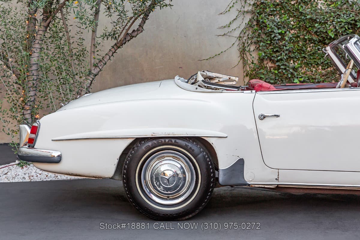 1957 Mercedes 190SL thumbnail 11