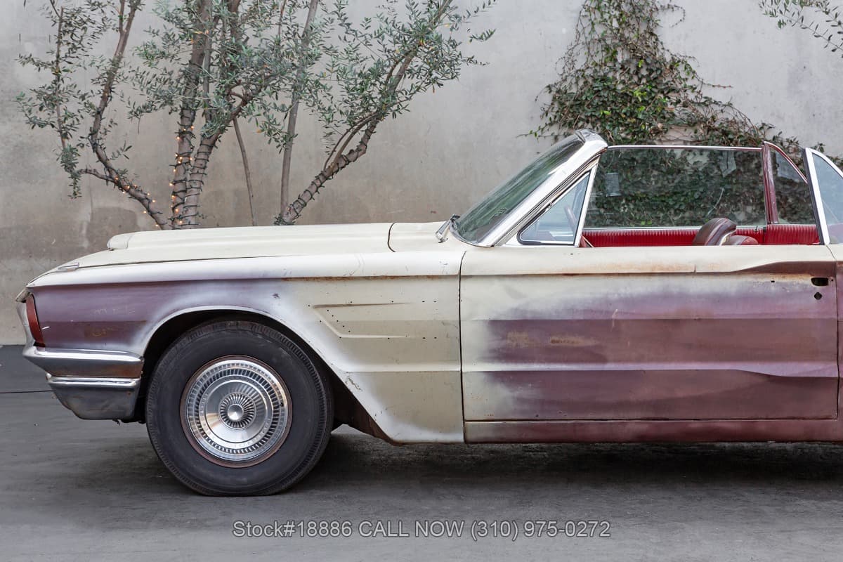 1965 Ford Thunderbird Convertible thumbnail 10