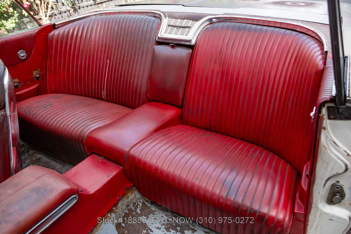1965 Ford Thunderbird Convertible thumbnail 13