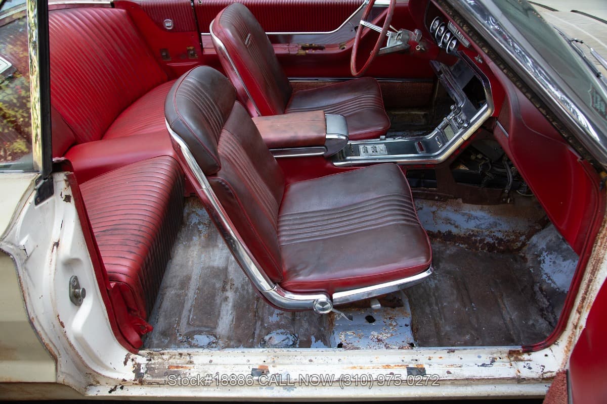 1965 Ford Thunderbird Convertible thumbnail 16