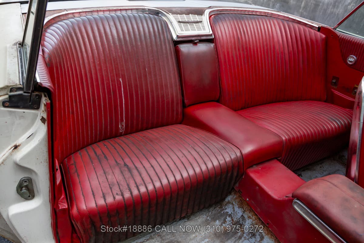 1965 Ford Thunderbird Convertible thumbnail 17