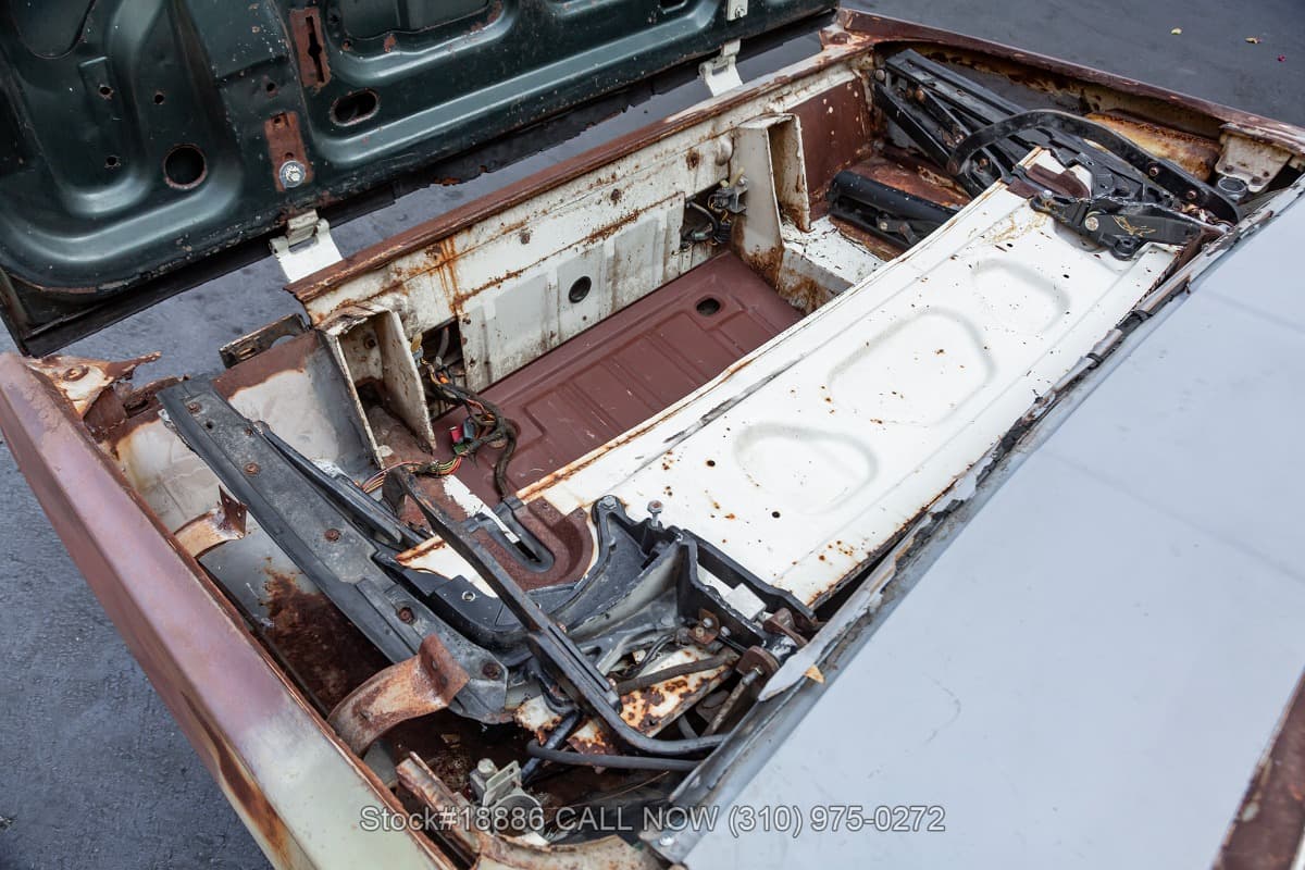 1965 Ford Thunderbird Convertible thumbnail 21