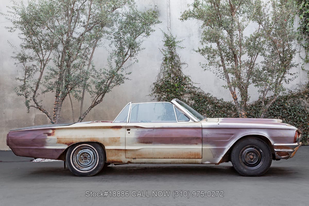1965 Ford Thunderbird Convertible thumbnail 4