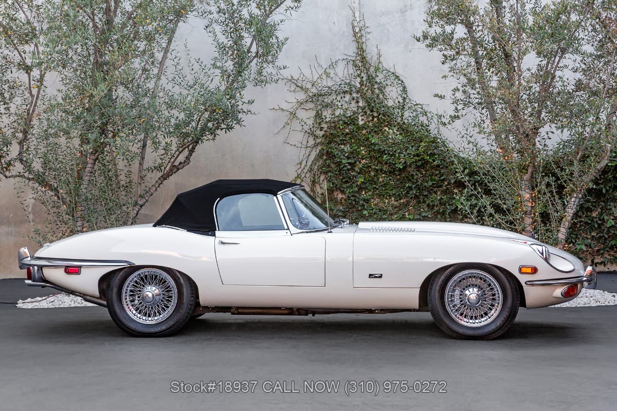 1971 Jaguar XKE Series II Roadster thumbnail 7