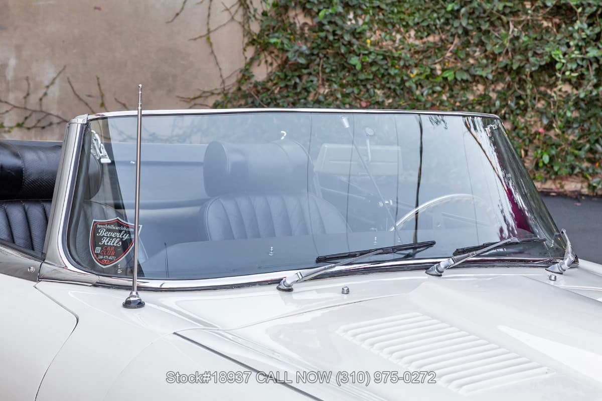 1971 Jaguar XKE Series II Roadster thumbnail 10