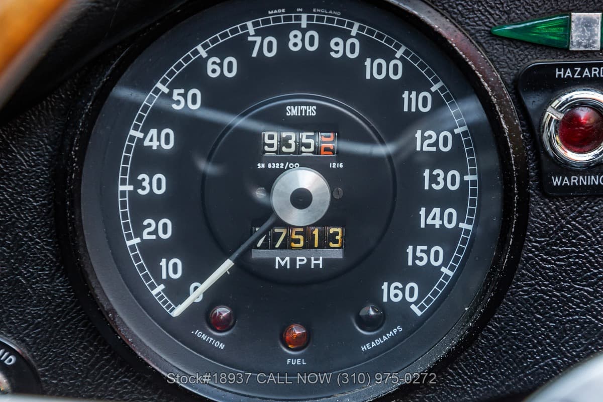 1971 Jaguar XKE Series II Roadster thumbnail 16