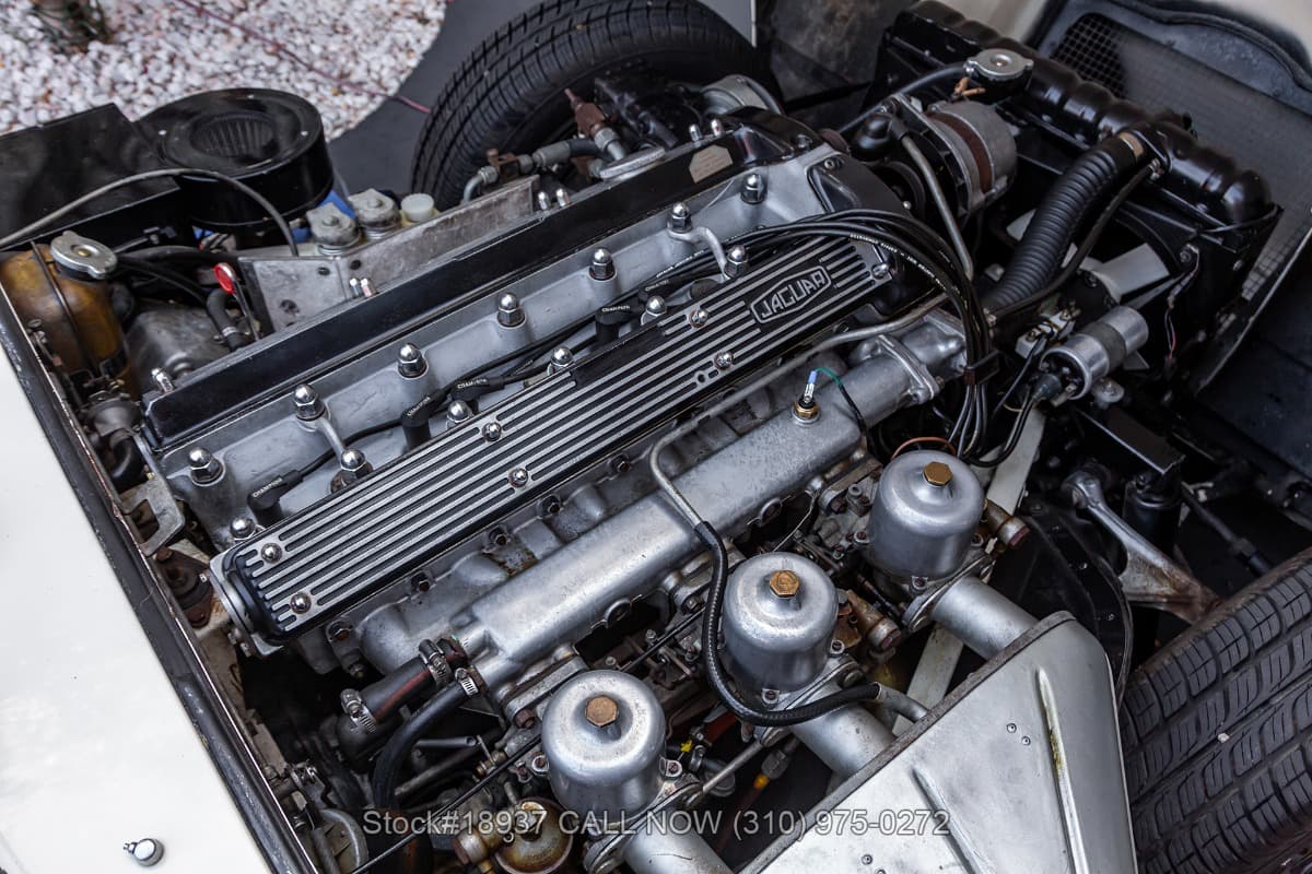 1971 Jaguar XKE Series II Roadster thumbnail 26