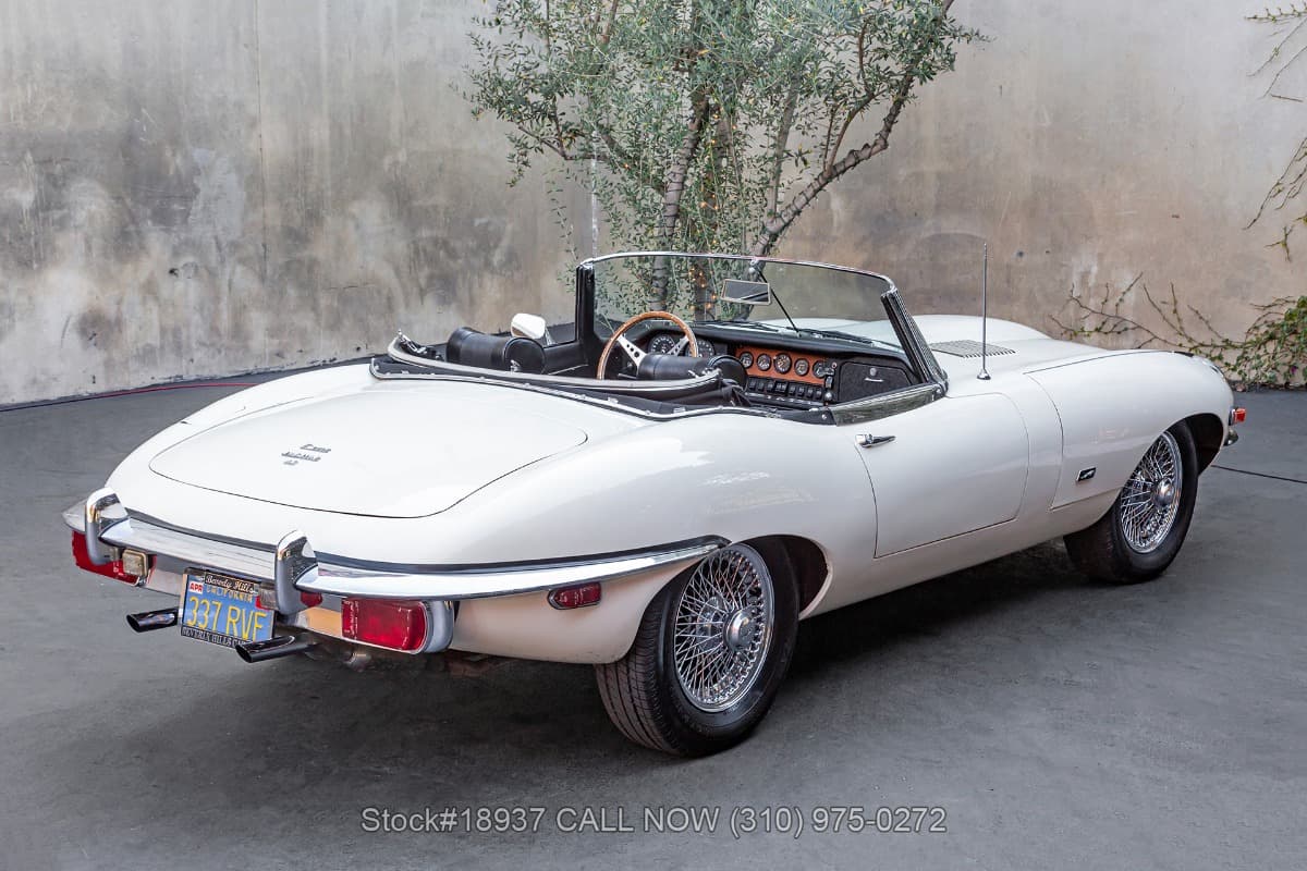 1971 Jaguar XKE Series II Roadster thumbnail 4