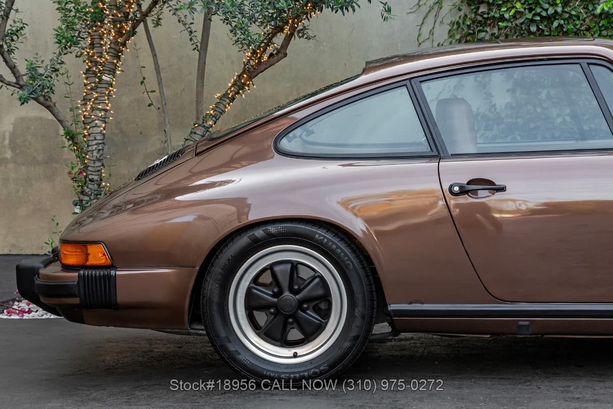 1977 Porsche 911S Coupe thumbnail 8