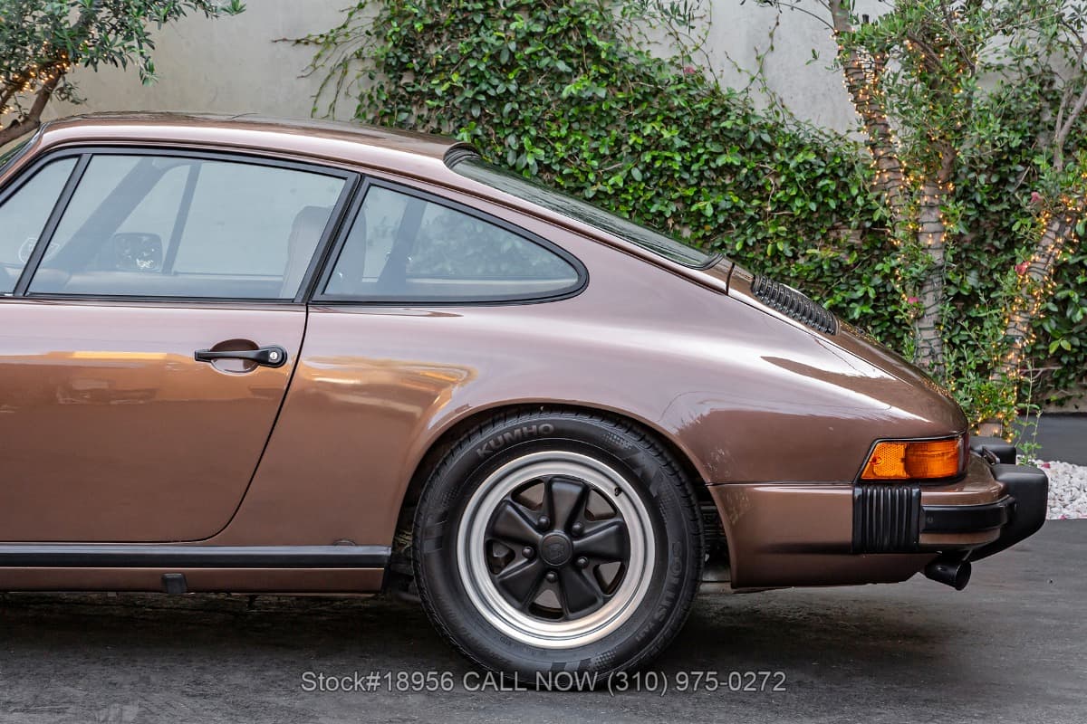 1977 Porsche 911S Coupe thumbnail 9