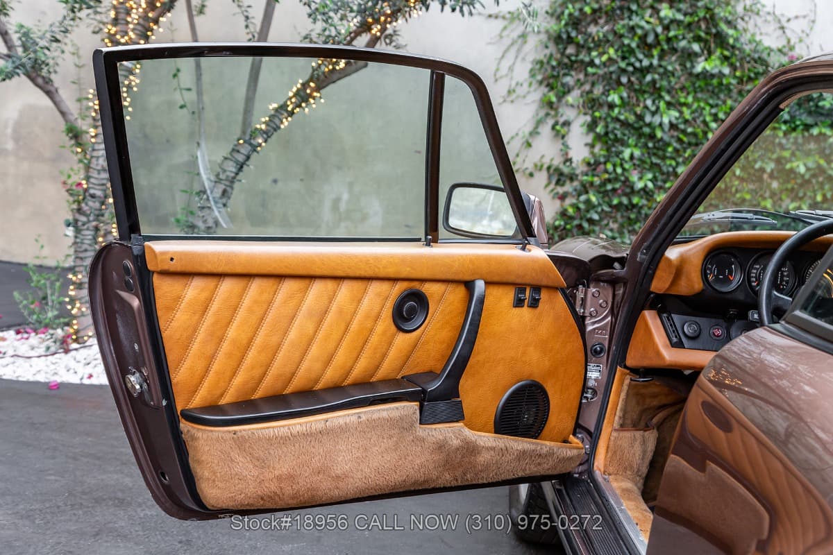 1977 Porsche 911S Coupe thumbnail 10