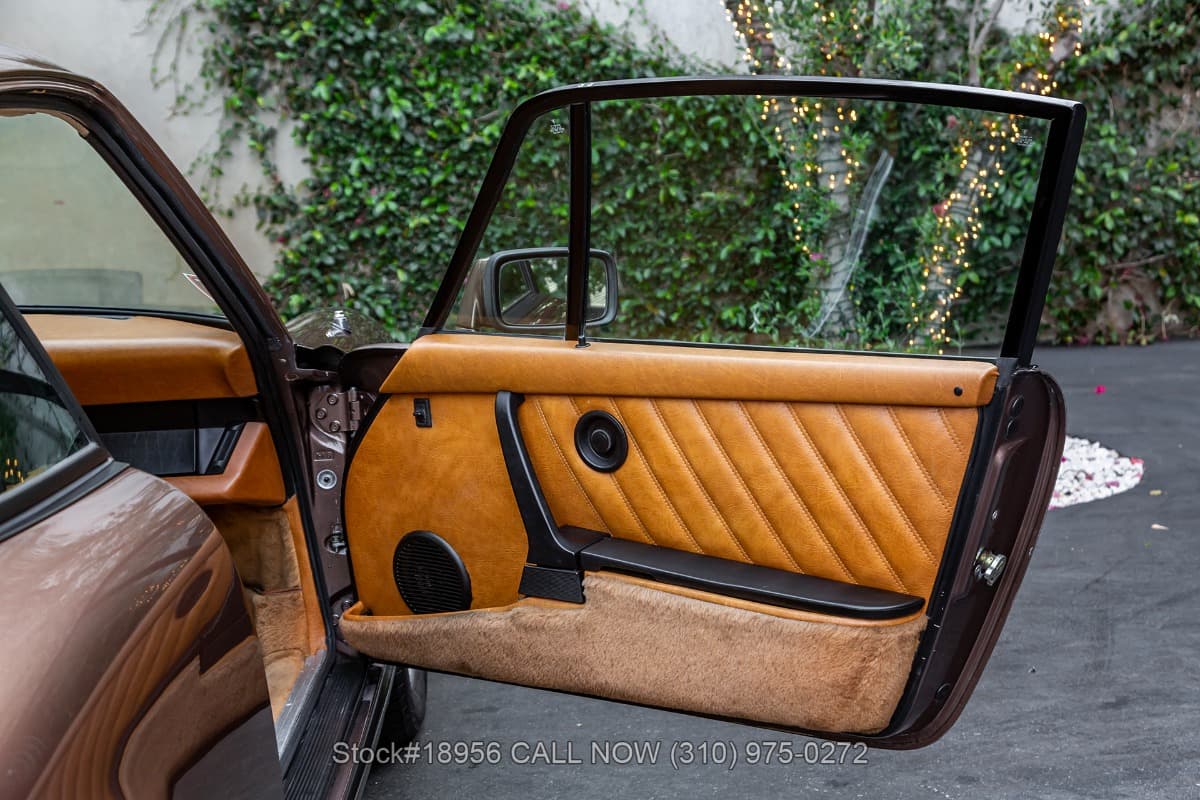 1977 Porsche 911S Coupe thumbnail 16