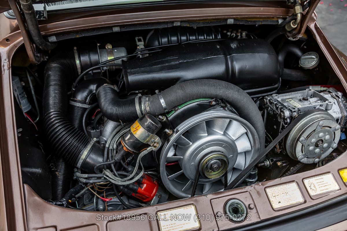 1977 Porsche 911S Coupe thumbnail 17