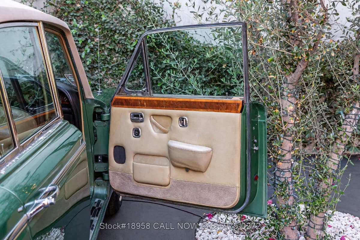 1975 Rolls-Royce Silver Shadow thumbnail 18