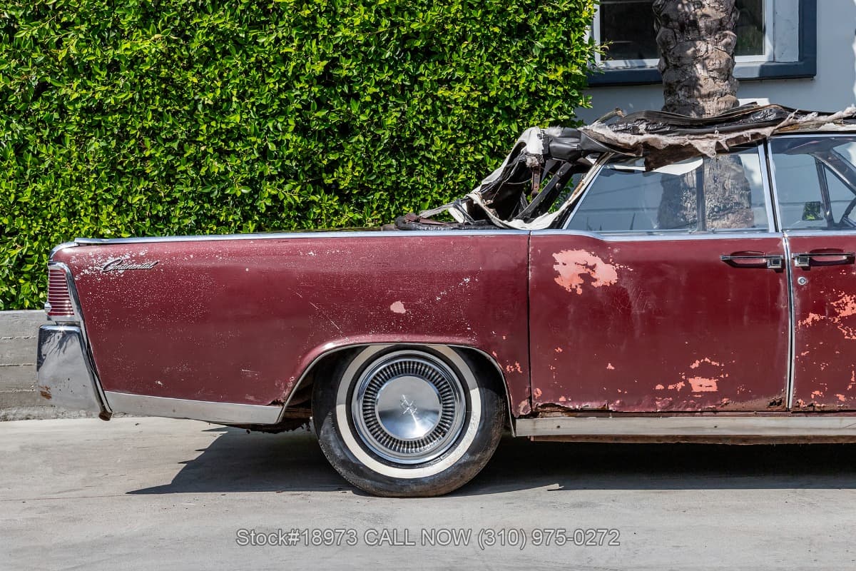 1965 Lincoln Continental Convertible thumbnail 12
