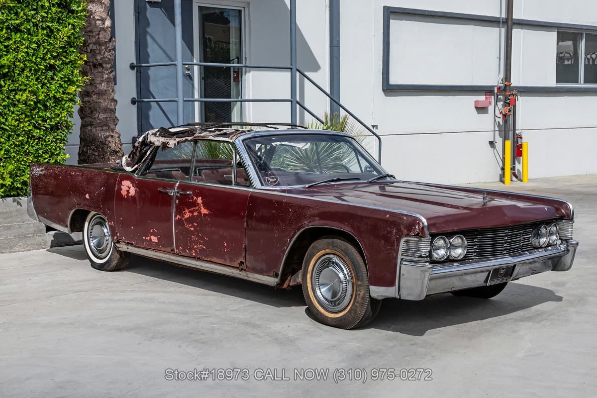 1965 Lincoln Continental Convertible thumbnail 3