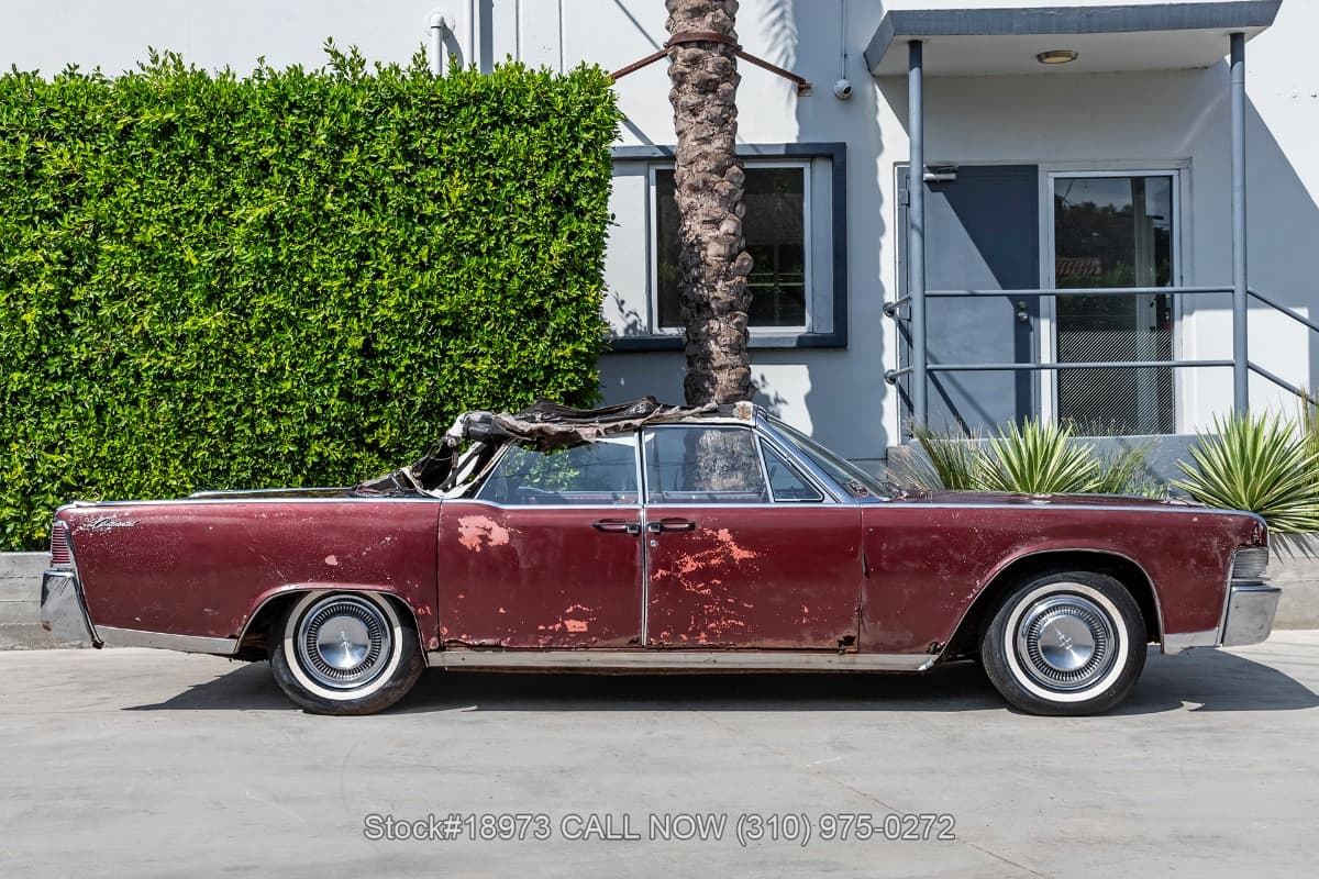 1965 Lincoln Continental Convertible thumbnail 4
