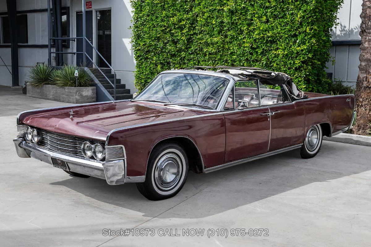 1965 Lincoln Continental Convertible thumbnail 7