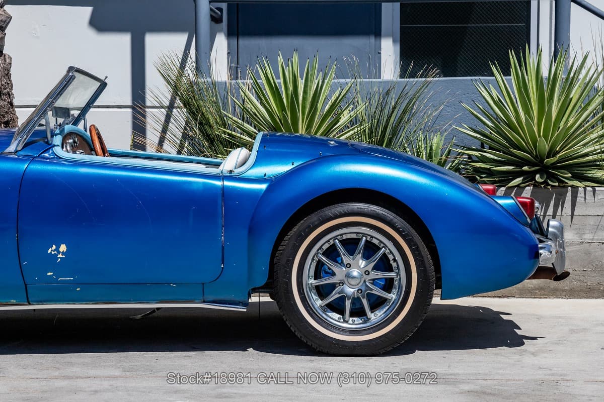 1957 MG A Roadster thumbnail 11