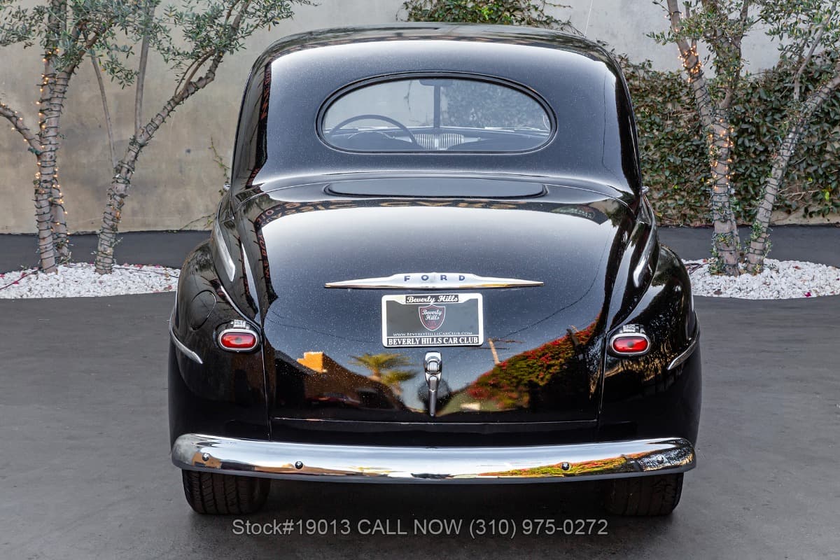 1948 Ford Super Deluxe thumbnail 5