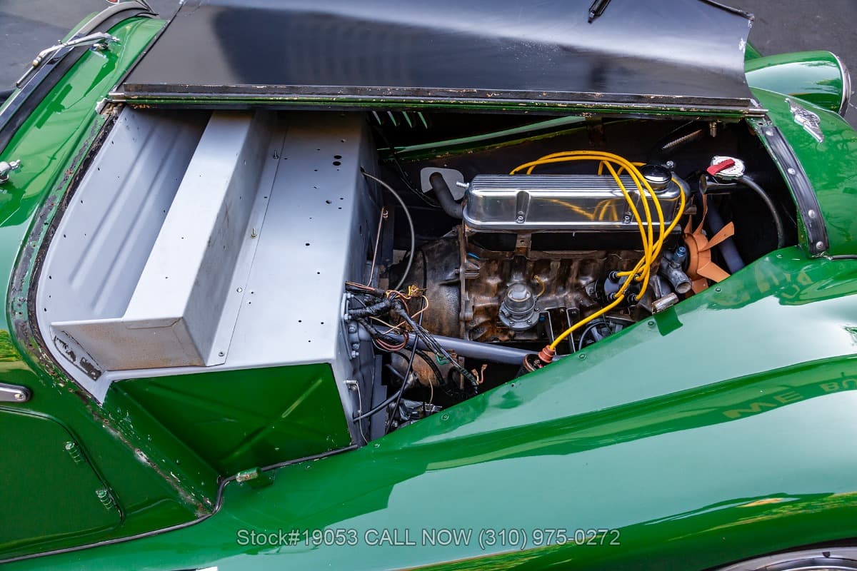 1967 Morgan 4/4 2-Seater Convertible Right-Hand-Drive thumbnail 24