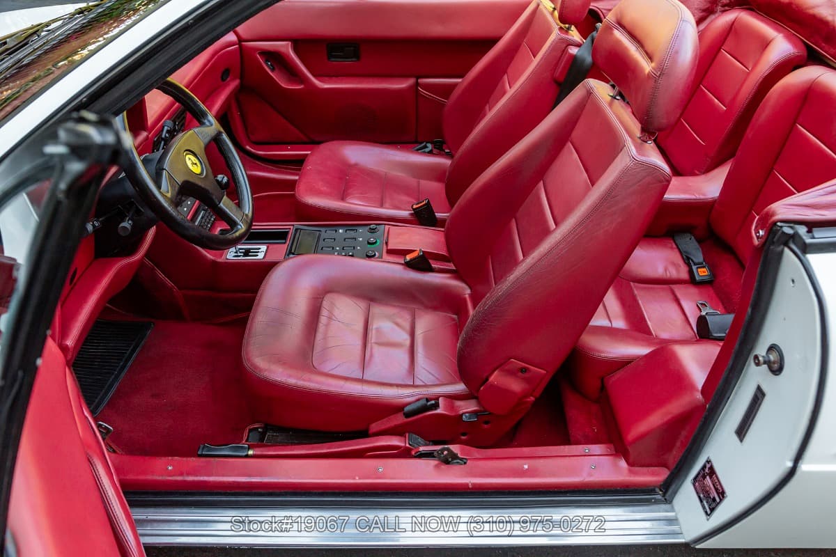 1990 Ferrari Mondial T Cabriolet thumbnail 13