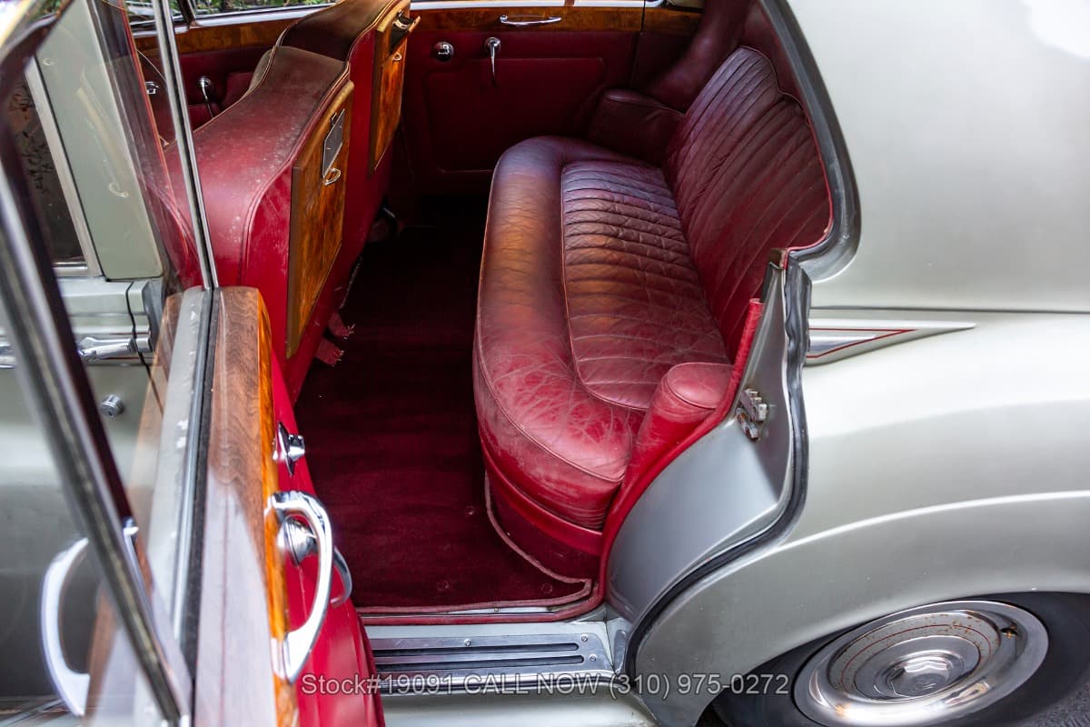 1965 Rolls-Royce Silver Cloud III Right-Hand-Drive thumbnail 11