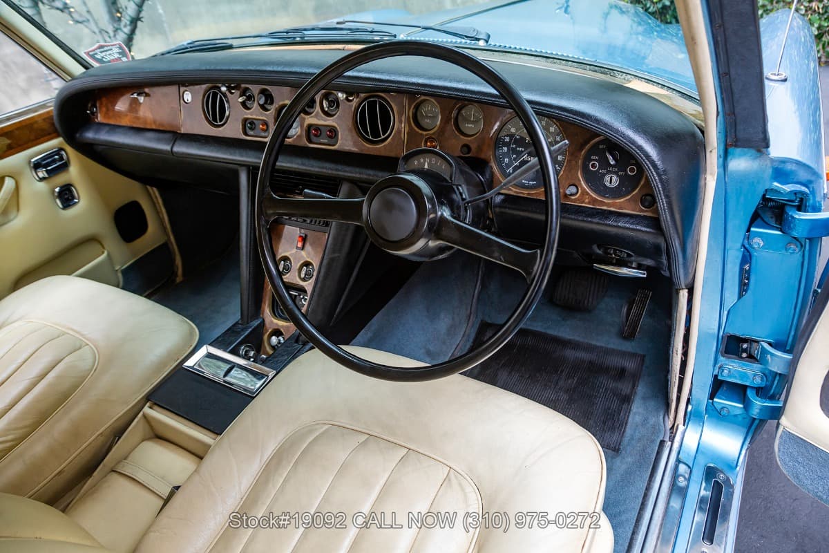 1971 Rolls-Royce Silver Shadow Long-Wheel-Base Right-Hand-Drive thumbnail 16