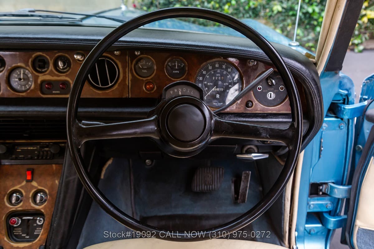 1971 Rolls-Royce Silver Shadow Long-Wheel-Base Right-Hand-Drive thumbnail 17