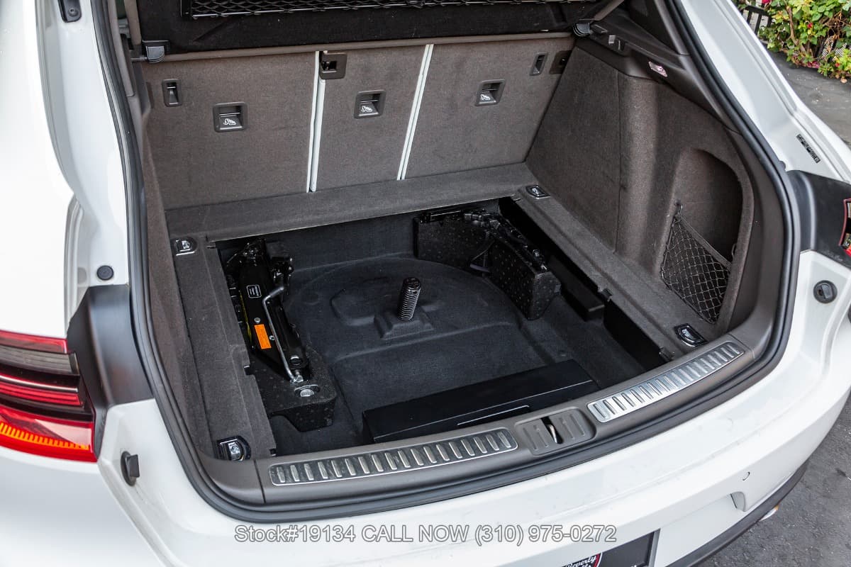2015 Porsche Macan S thumbnail 20