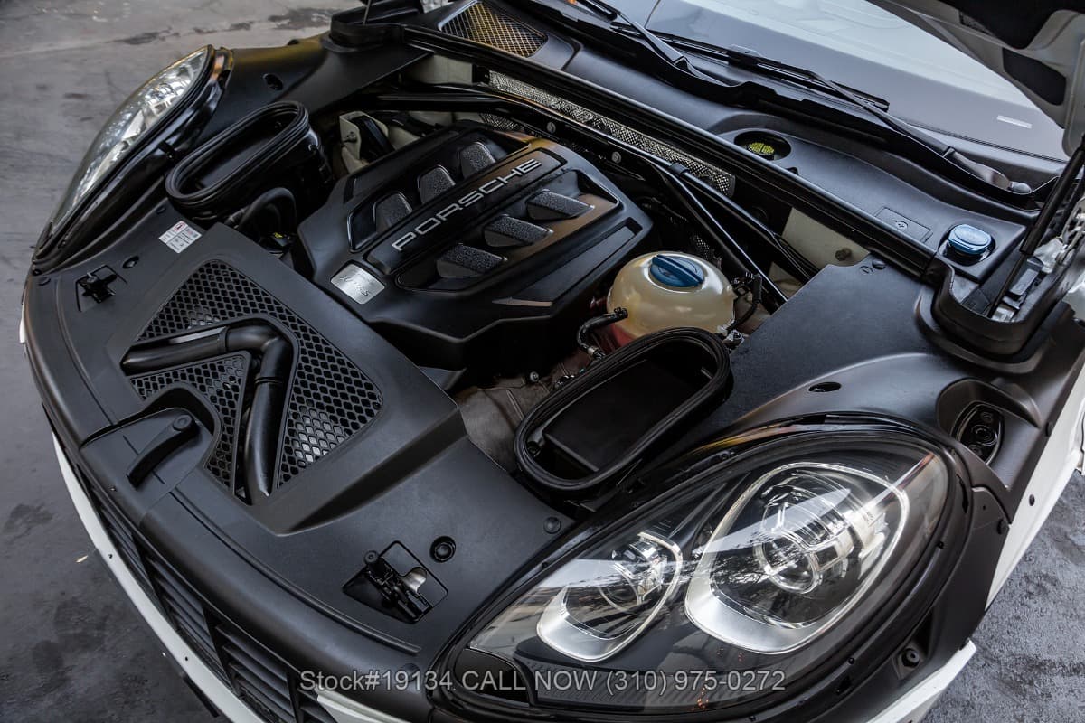 2015 Porsche Macan S thumbnail 22